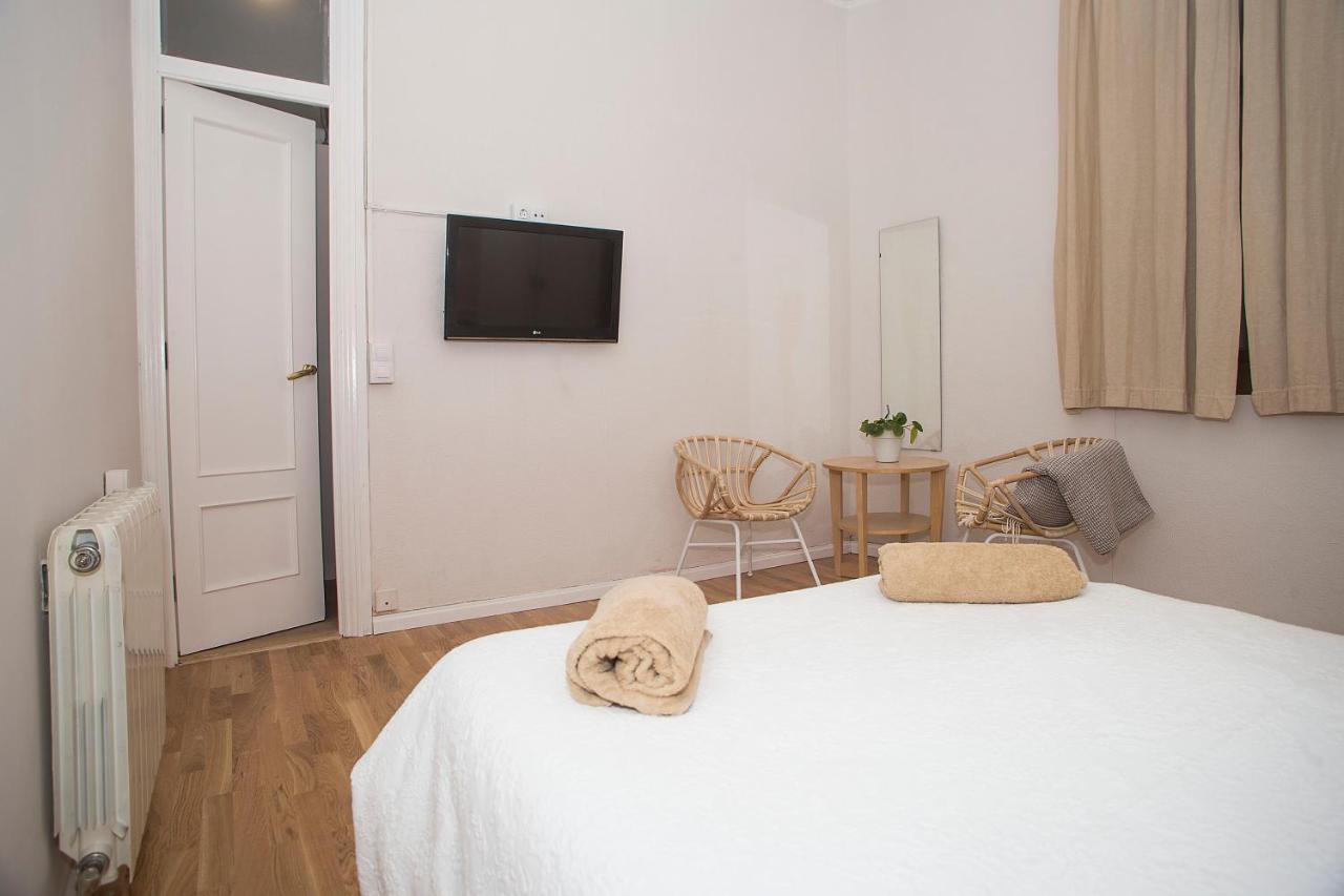 ברצלונה Mai & Maud Ronda Apartment מראה חיצוני תמונה